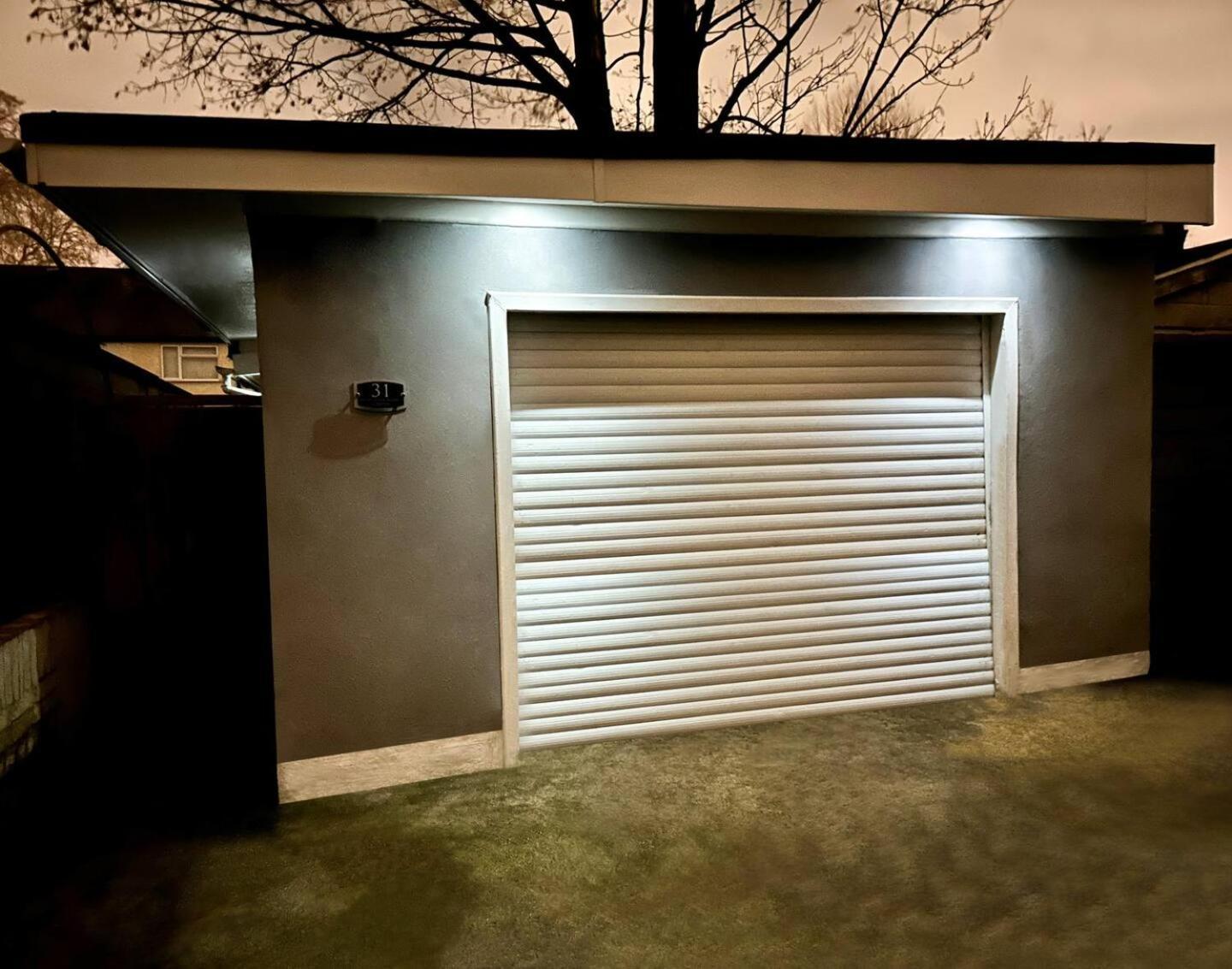 אנפילד Boutique Backyard Bungalow - Brimsdown מראה חיצוני תמונה