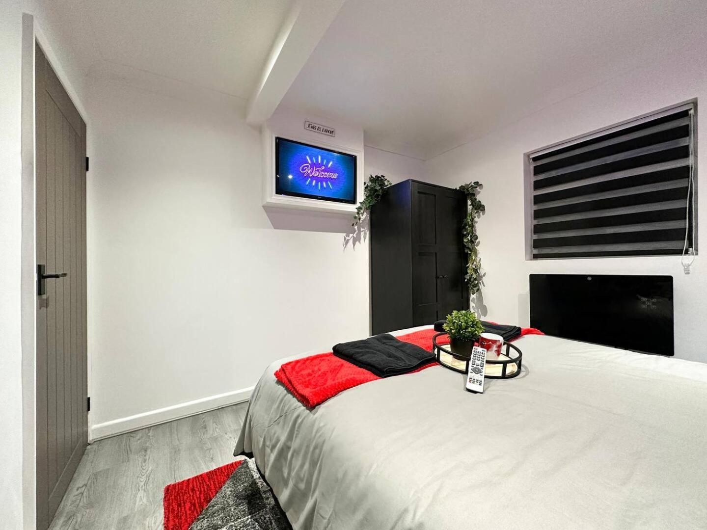 אנפילד Boutique Backyard Bungalow - Brimsdown מראה חיצוני תמונה